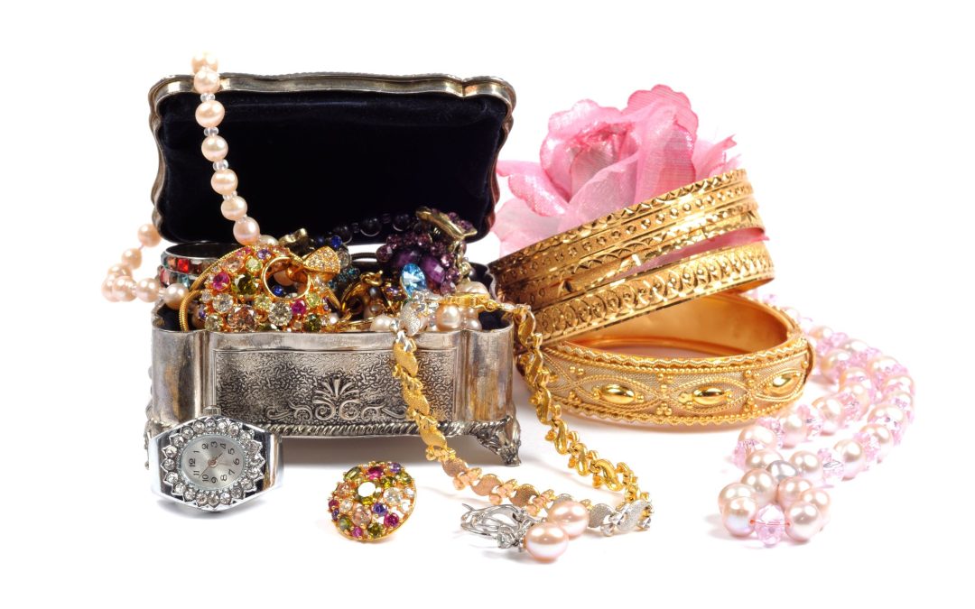 Rare Local Vintage Jewelry Piece For Sale, Bethesda, MD: Own a Timeless Treasure